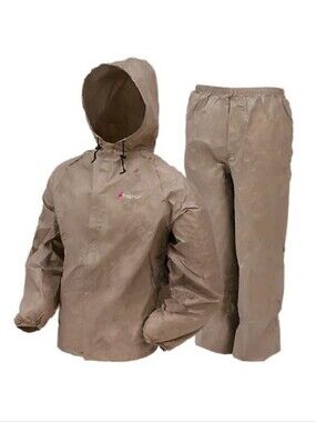 NWT Frogg Toggs Women's Khaki Medium Rain Suit Firm Price
